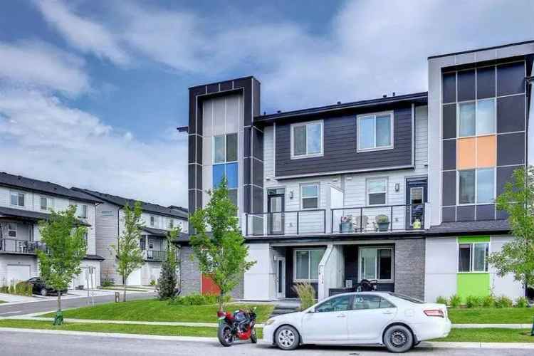 House For Sale in Citadel Acres Close NW, Calgary, Alberta