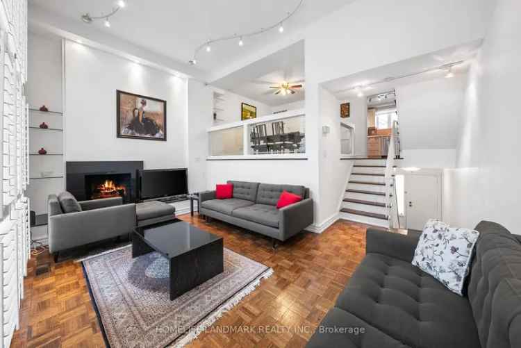 Buy townhouse in Toronto with luxury features and ample living space