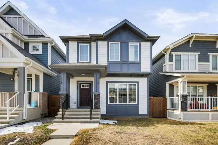 House For Sale in Calgary, Alberta