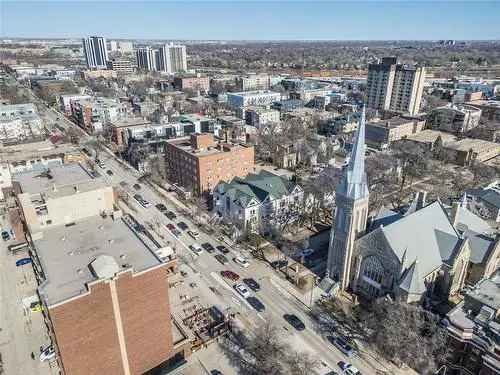 Townhouse For Sale In Osborne Village Winnipeg