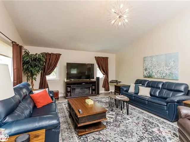 House For Sale in Whitby, Ontario