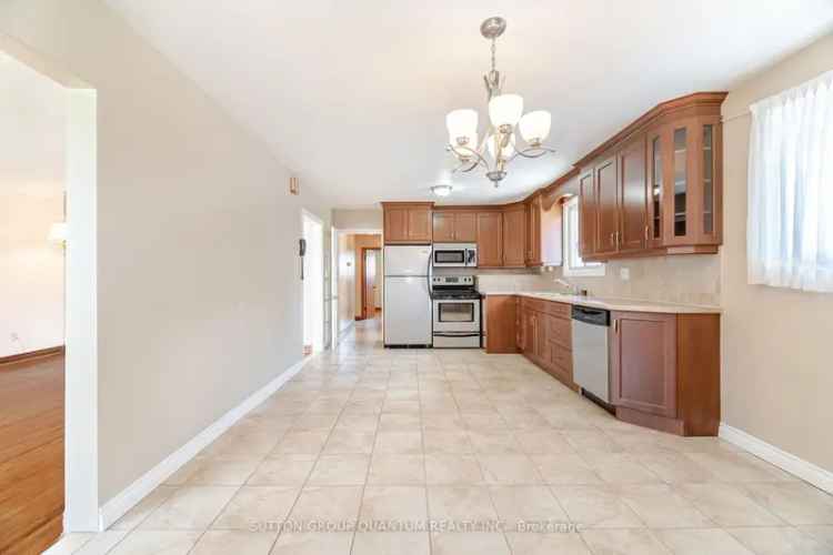 Charming 3-Bed Brick Home in Mineola with Finished Basement