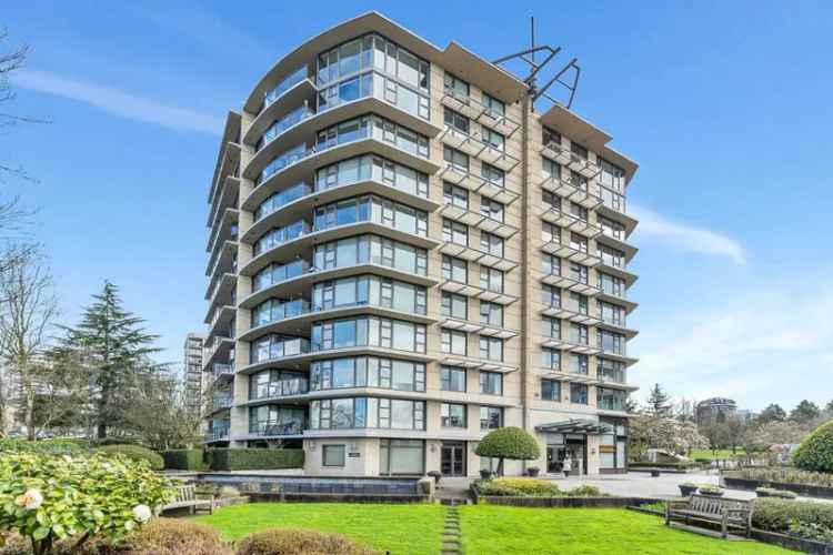 Luxury Condo in Mira on the Park North Vancouver