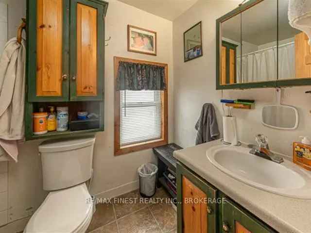 House For Sale in Smiths Falls, Ontario