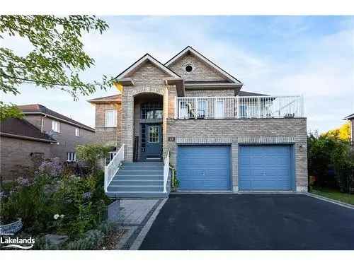 House For Sale In Collingwood, Ontario