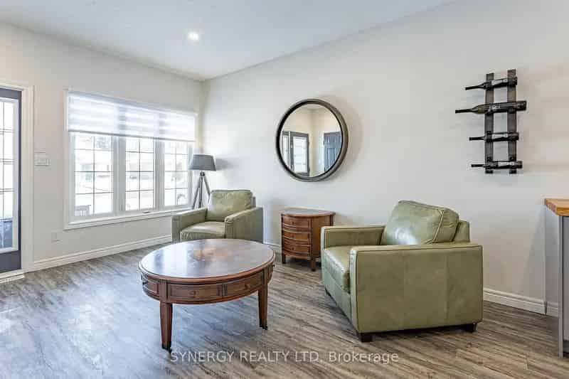Charming 2 1 Bedroom Side Split in Saxonville Estates
