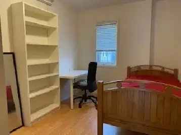 York University Room Rental - Available End of April or May 1st