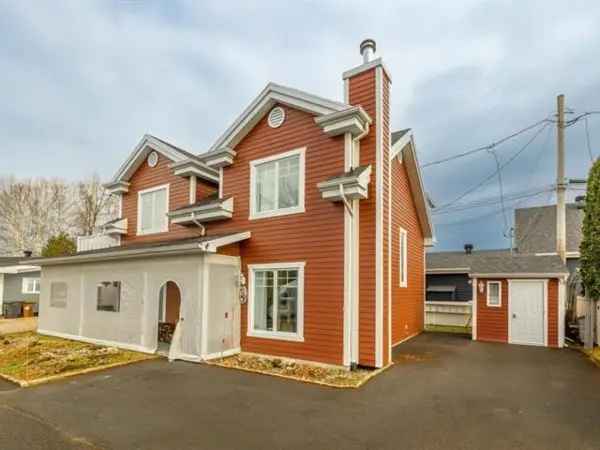 Two or More Storey House for Sale Quebec North Shore