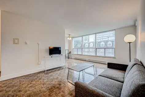 2 rooms apartment of 92 m² in Toronto