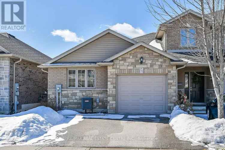 House For Sale in Brantford, Ontario