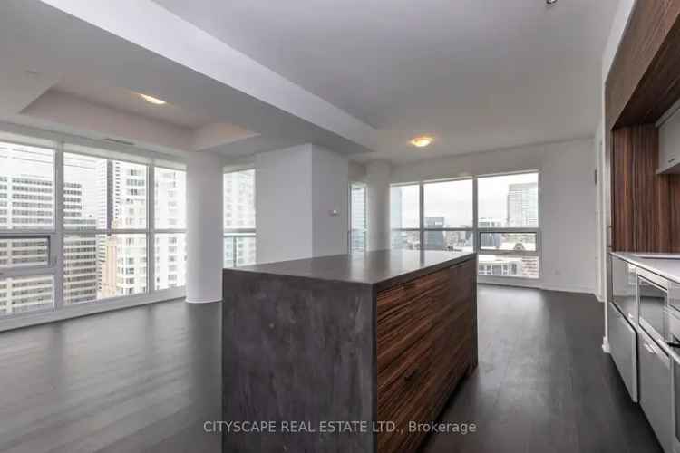 Rent High-Floor Suite with Panoramic Views in Toronto