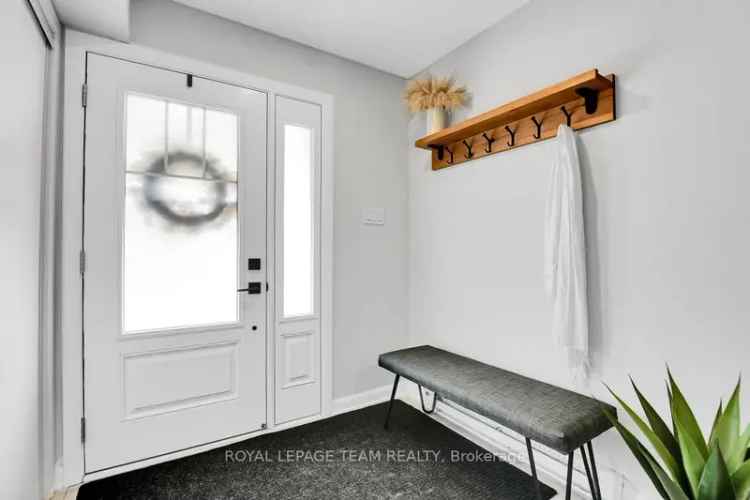 Executive 2-Bedroom Terrace Home near Rideau River