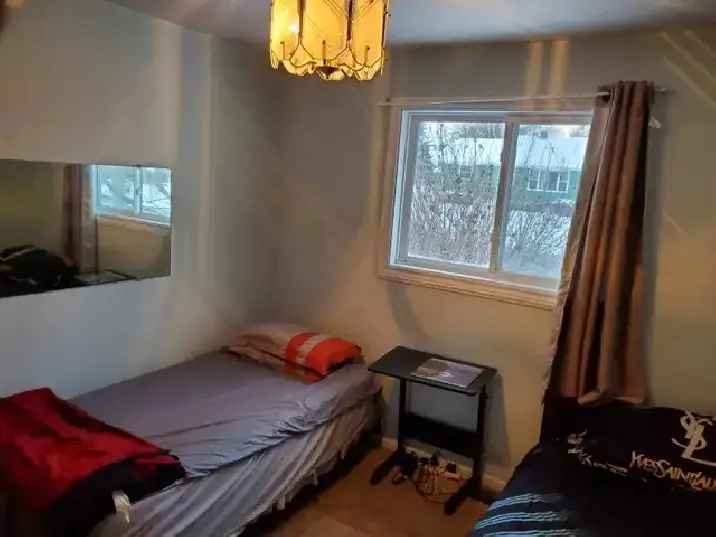 Room for rent sharing in Charlottetown with utilities included