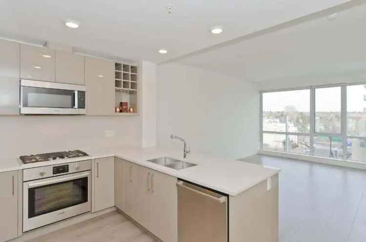 Kensington Condo - City Views High Ceilings 2 Bed 2 Bath