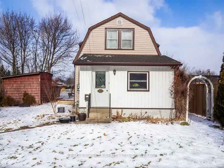 House For Sale in 115, Delhi Street, Port Colborne, Ontario