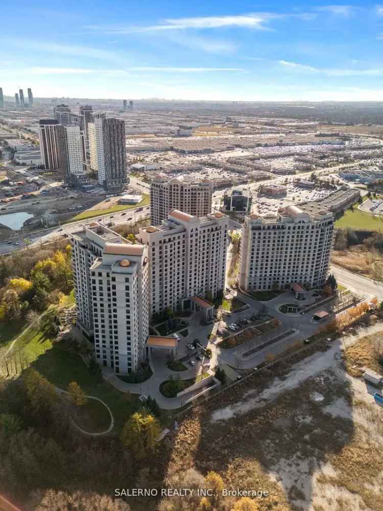 One-Bed Two-Bath Condo in Vaughan Near Transit and Amenities