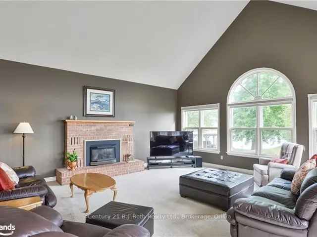 Lake Simcoe Waterfront Home 5000 sq ft 6 Fireplaces