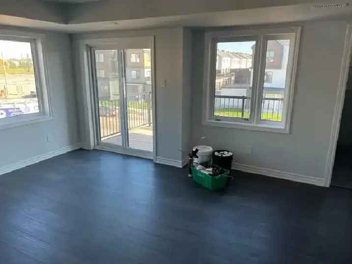 3-Bed Townhouse for Rent – Stittsville, Available Dec 1!