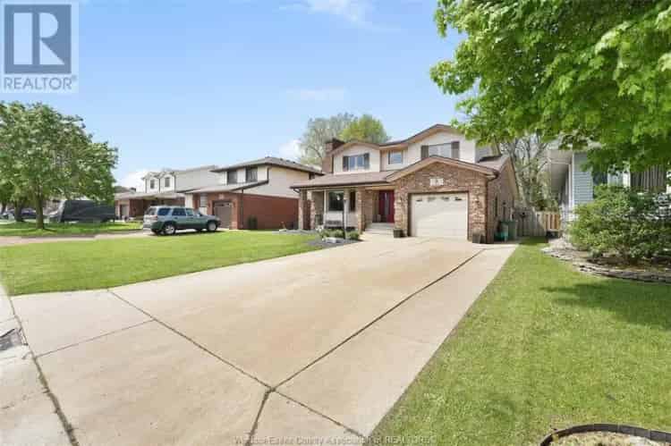 3 Bed 2 Bath Family Home in Leamington