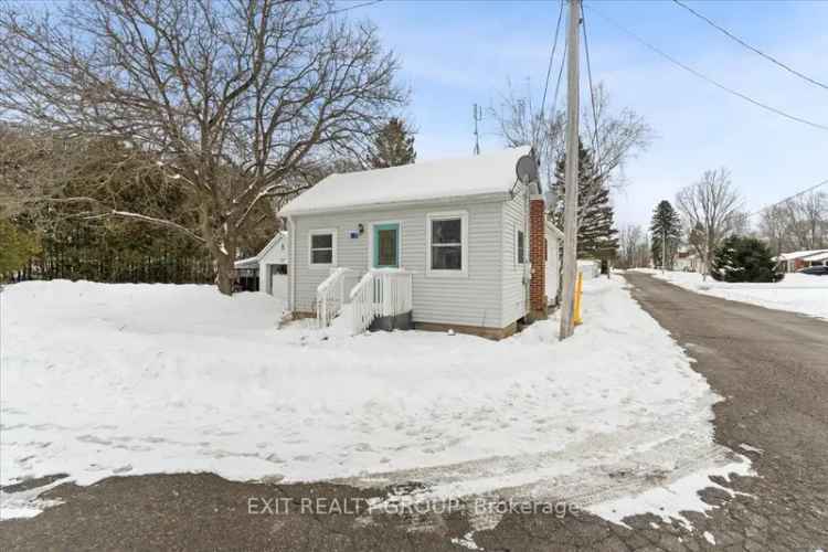 Frankford Bungalow: 2-Bedroom, 1-Bath Home with Detached Garage