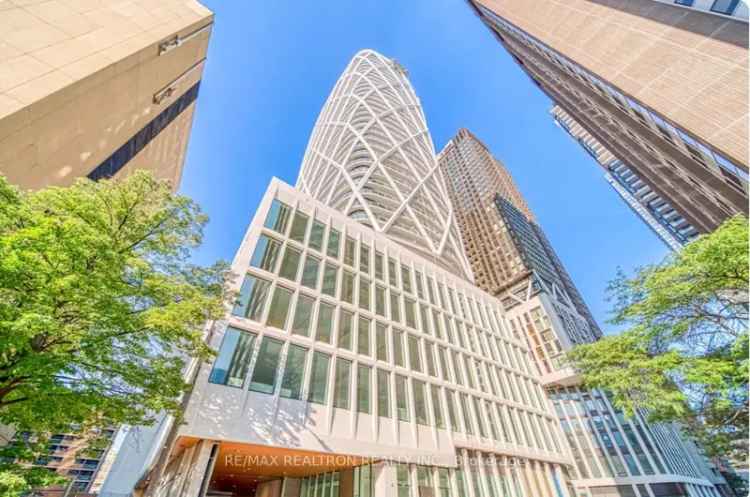 Downtown Toronto Corner Unit with Stunning Views