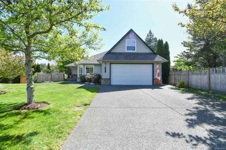 5 Bed 3 Bath Family Home in Comox