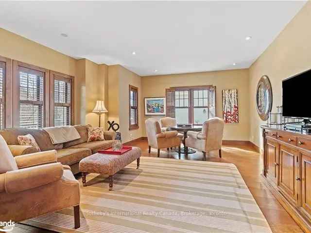 House For Sale in The Blue Mountains, Ontario