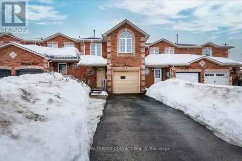 For Sale Freehold Townhome in Barrie Ontario with 4 Bedrooms