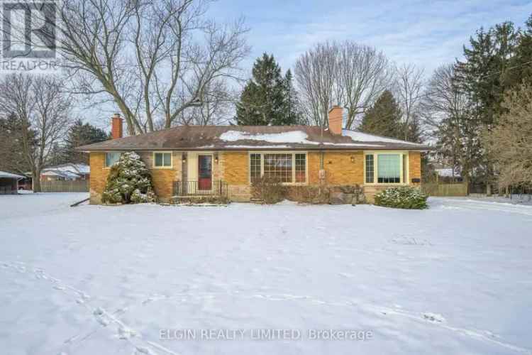 Solid Brick Bungalow in Norman Subdivision - 3+1 Bedrooms, 2 Fireplaces