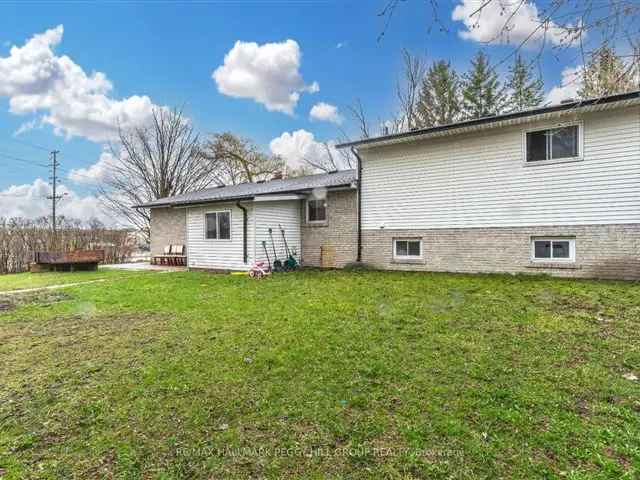 House For Sale in Barrie, Ontario