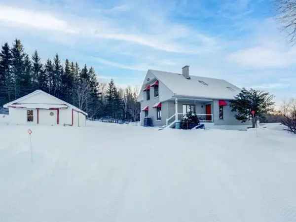 Bungalow for Sale in Bas Saint Laurent