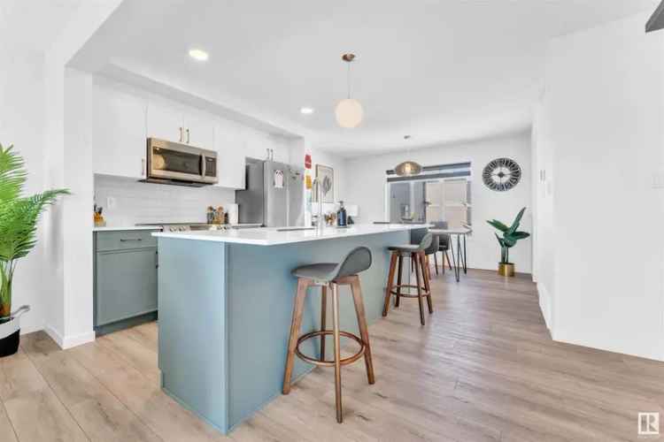 2023 Corner Unit Townhouse 3 Bed 2.5 Bath Double Garage