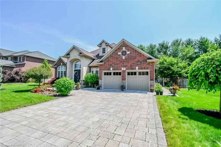 House For Sale in Pelham, Ontario