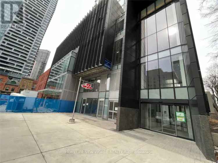 Condo For Rent in 3, Gloucester Street, Toronto, Ontario