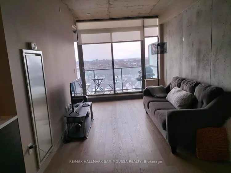 Rent spacious condo in downtown Ottawa with stunning views