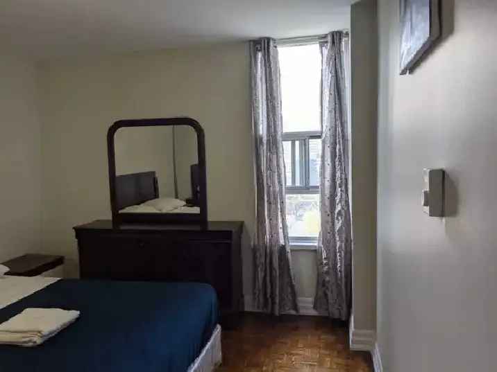 Furnished one-bdr apt, Yonge and Bloor, asap