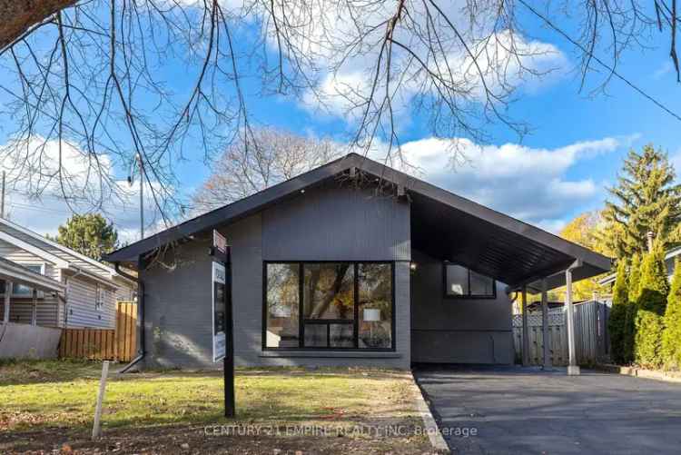 House For Sale in Toronto, Ontario