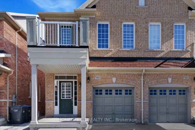 House For Sale in Mississauga, Ontario