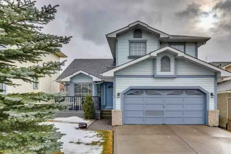 House For Sale in Calgary, Alberta