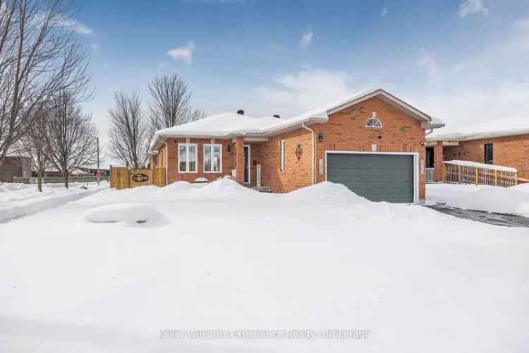 Modern Elegance Meets Comfort in Barrie Move-In Ready Home