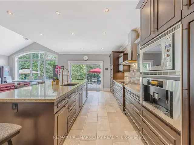 Luxury Custom Bungalow in Midhurst