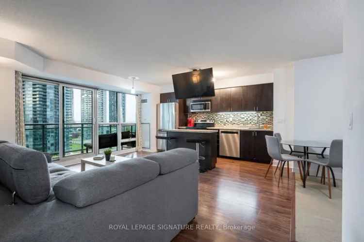 Condo For Sale in 155, Legion Road North, Toronto, Ontario