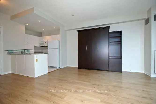 Condo For Rent in Toronto, Ontario