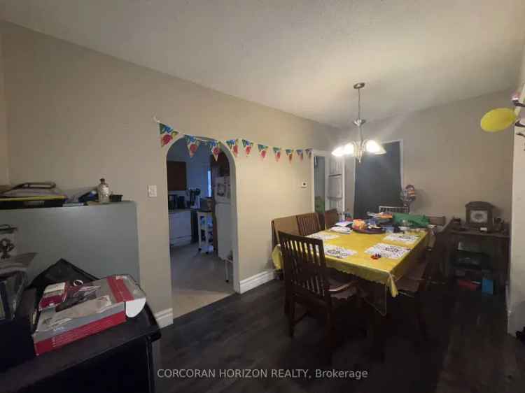 House For Sale in Cambridge, Ontario