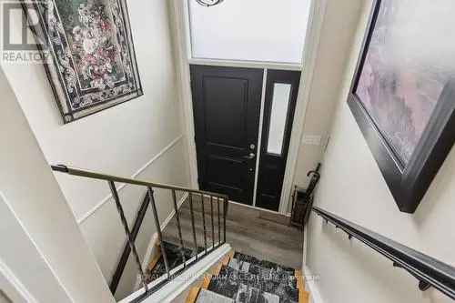 4 Bedroom House with In Ground Pool Near Downtown Ottawa