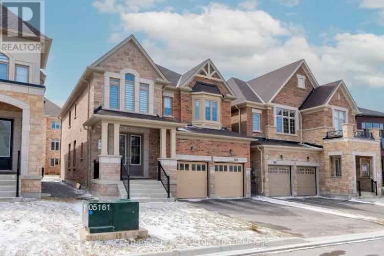Executive Regalcrest Horne 2900 Sqft 4+ Ensuite Baths