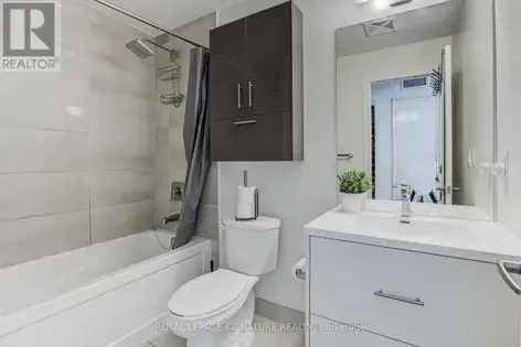 1 room apartment of 346 m² in Toronto