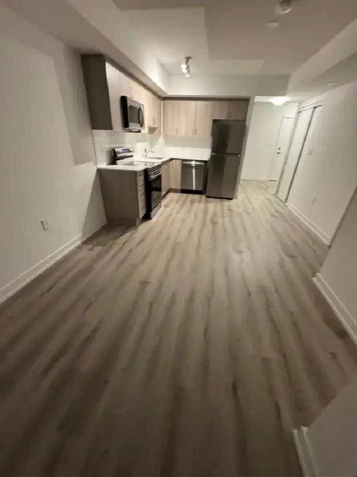 2 bed and 2 bath condo for rent near Yorkdale mall