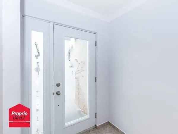 4 Bedroom Family Home with Detached Garage and Sprinkler System