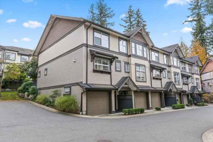 A $830,000.00 Townhouse with 3 bedrooms in Sullivan Station, Surrey